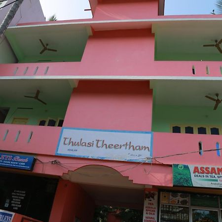 Shirleys Beach Hotel Kovalam Extérieur photo