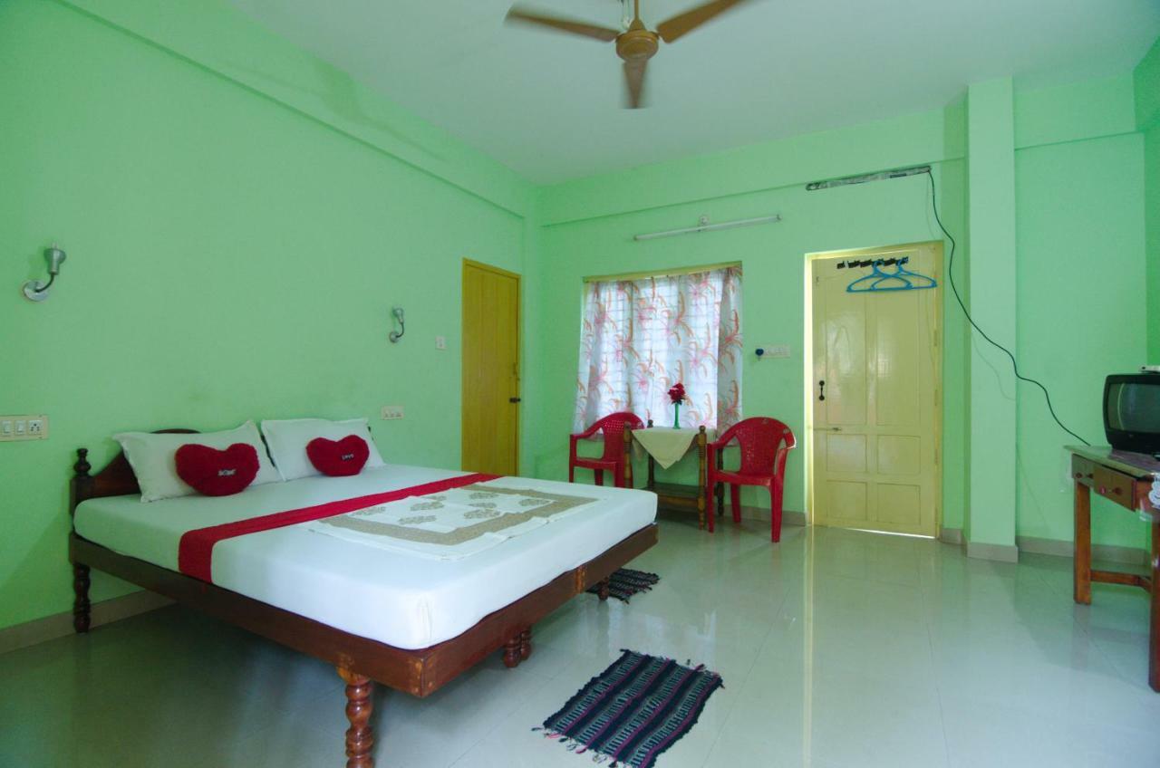 Shirleys Beach Hotel Kovalam Extérieur photo